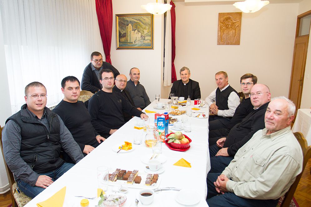 Biskup Košić susreo skupinu franjevaca konventualaca koji su u sklopu Dana trajne formacije posjetili Sisak.