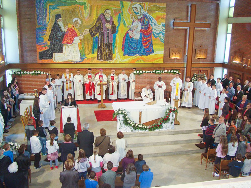 Biskup Košić predvodio slavlje Leopoldova u Osijeku