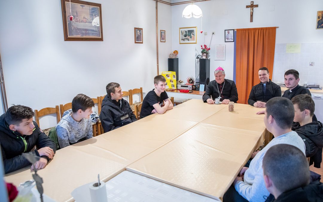 U Lasinji održan susret ministranata