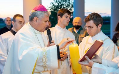 Vazmeno bdjenje u bazilici sv. Kvirina