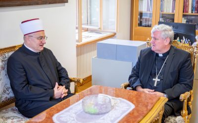 Muftija Hasanović uručio biskupu pozivnicu za otvorenje IKC-a