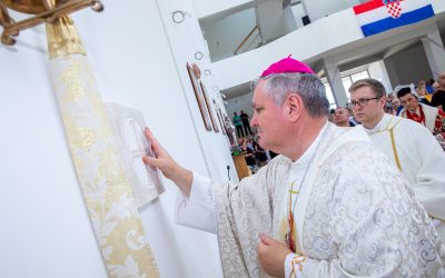 Posvećena crkva Preobraženja Gospodnjeg u Petrinji