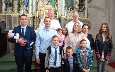 Biskup krstio sedmo dijete obitelji Tomašić