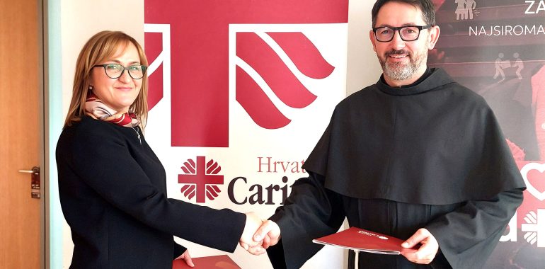 Potpisani ugovori o suradnji između Hrvatskog Caritasa i Caritasa Sisačke biskupije