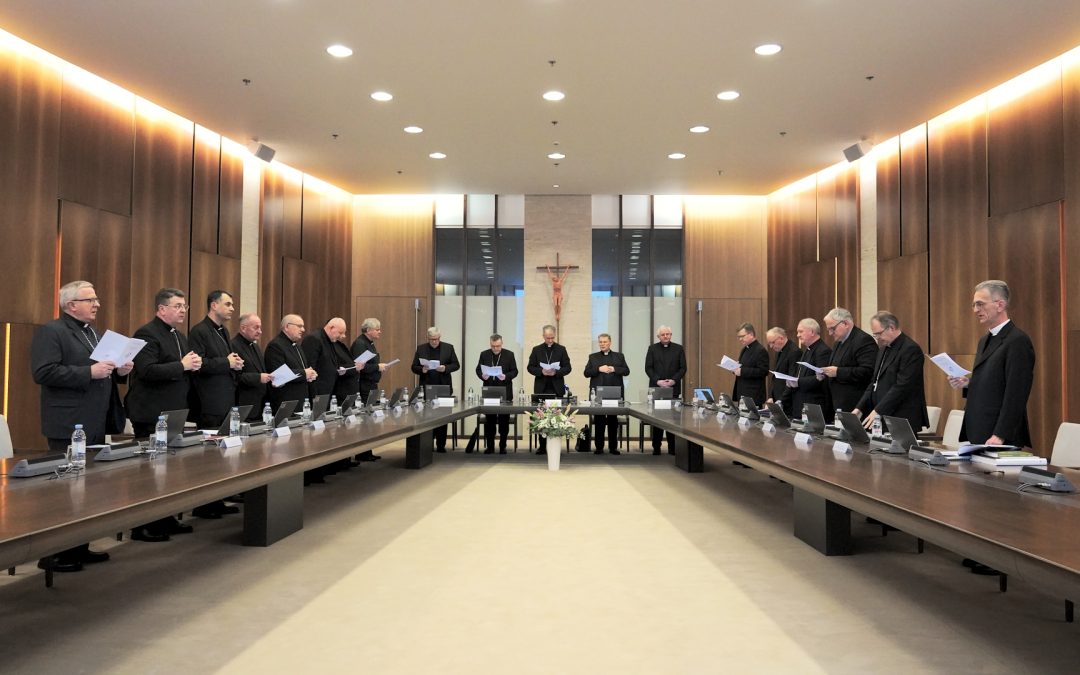 Priopćenje s izvanrednog zasjedanja Hrvatske biskupske konferencije
