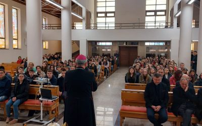 Susret biskupa i krizmanika Gorsko-zrinskog  i Katedralnog arhiđakonata