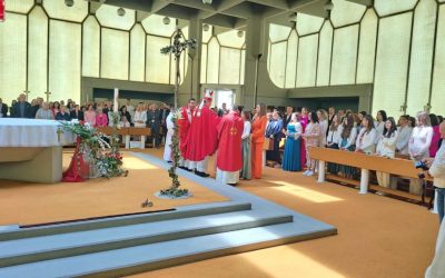 Biskup podijelio sakrament svete Potvrde mladima HKM Innsbruck