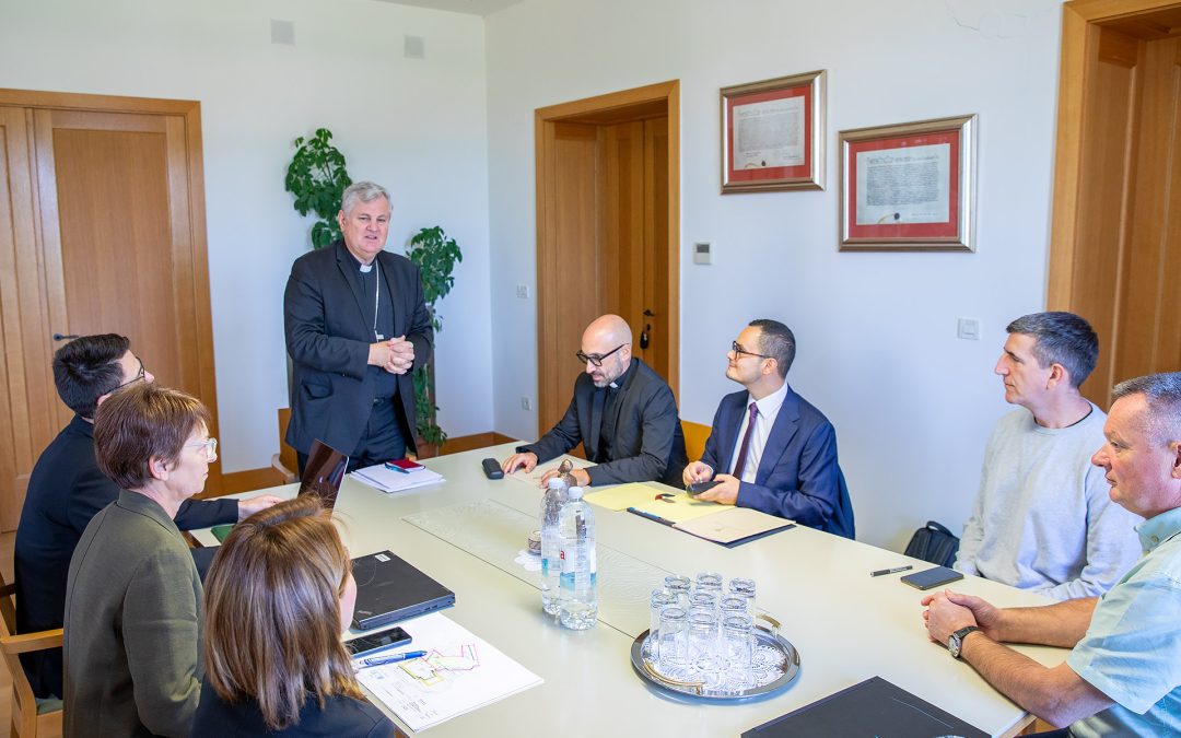 Suradnja Sisačke biskupije i Papinskog Ateneja sv. Anselma na obnovi i uređenju katedrale