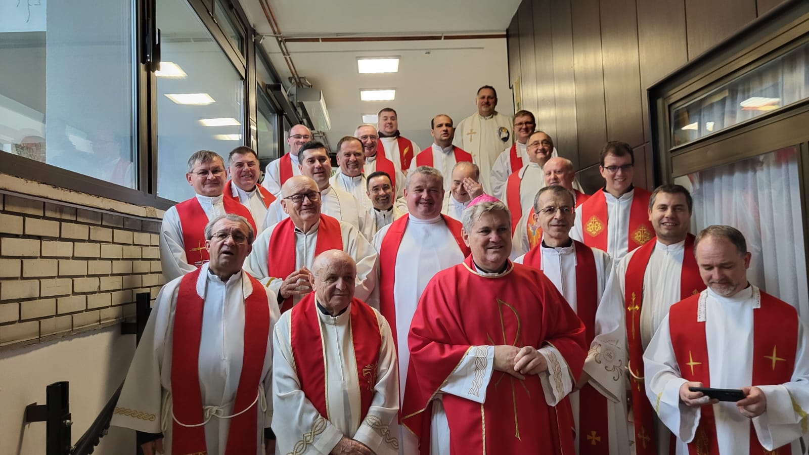 WhatsApp-Image-2023-11-22-at-19.41.59