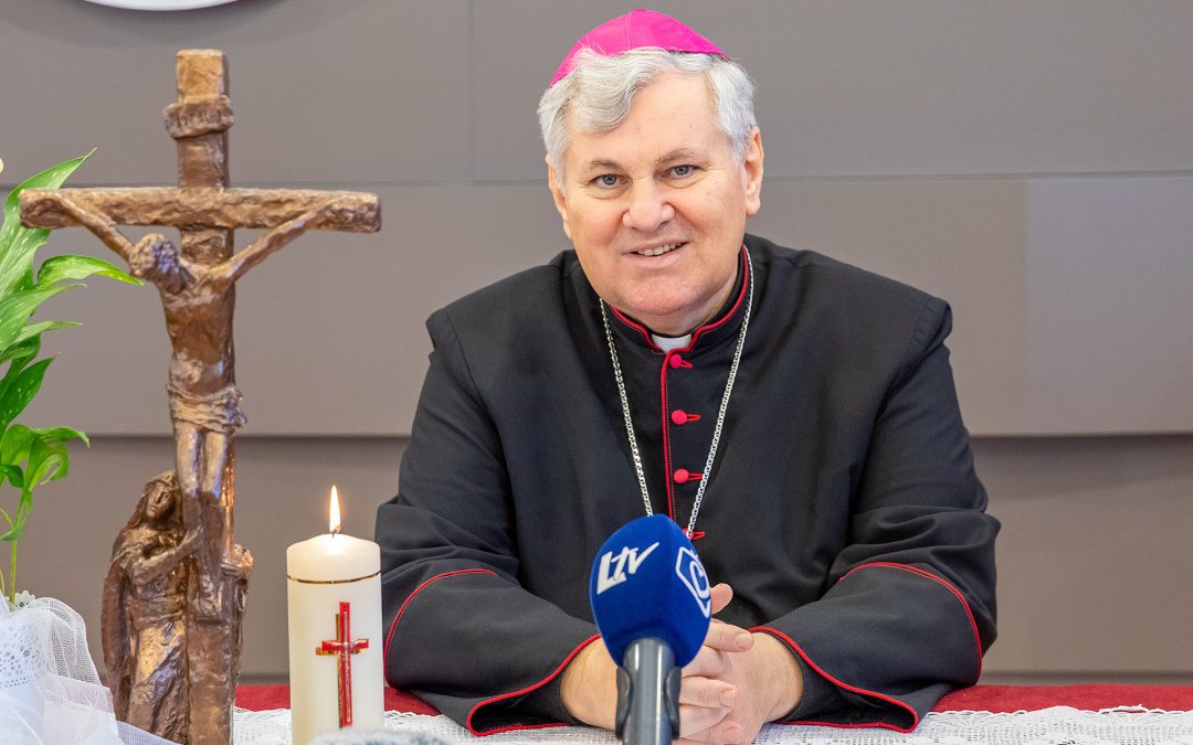 Uskrsna čestitka sisačkog biskupa Vlade Košića