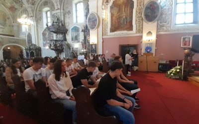 Misa zahvalnica za kutinske maturante