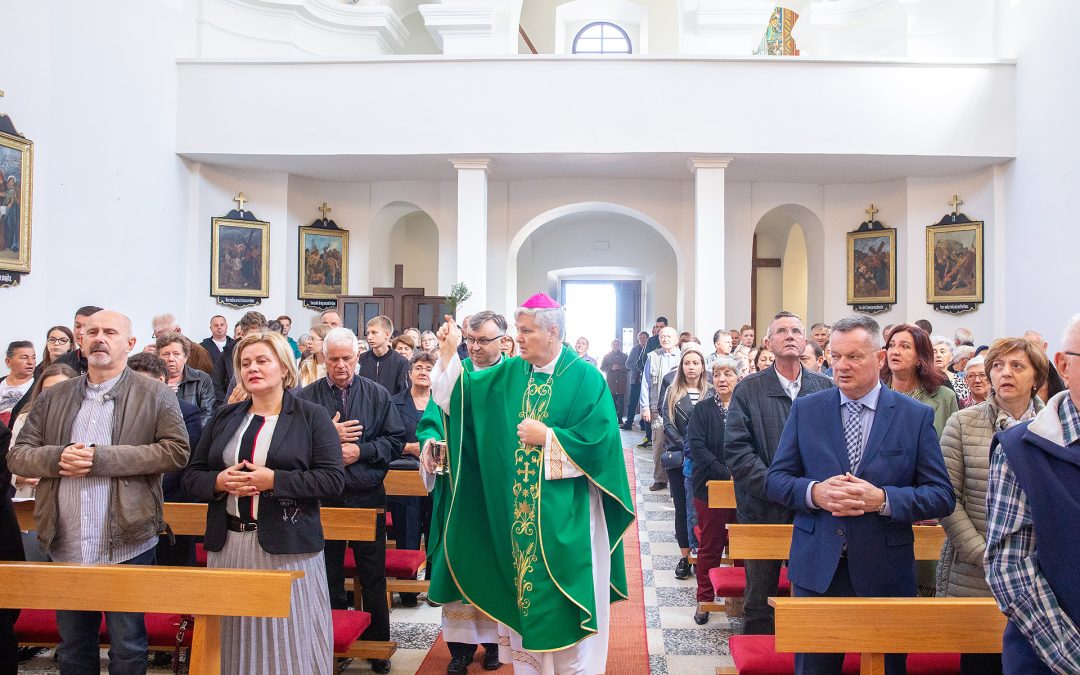 Blagoslovljena crkva sv. Katarine u Komarevu