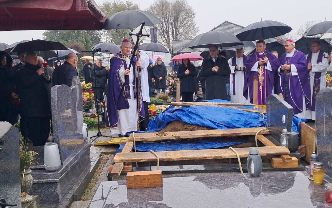 Pokopana Barbara Hren, majka svećenika Vladimira i Ivana
