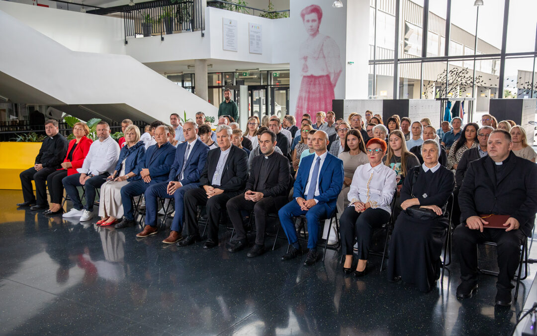 Katolička opća gimnazija u Popovači započela s radom
