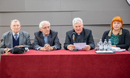 U Sisku predstavljena zbirka pjesama generala i pjesnika Ivana Tolja „Slova moja“