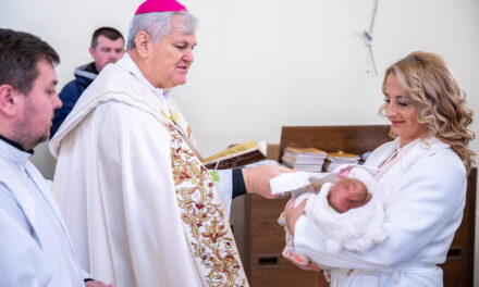 Biskup krstio šesto dijete obitelji Jurić
