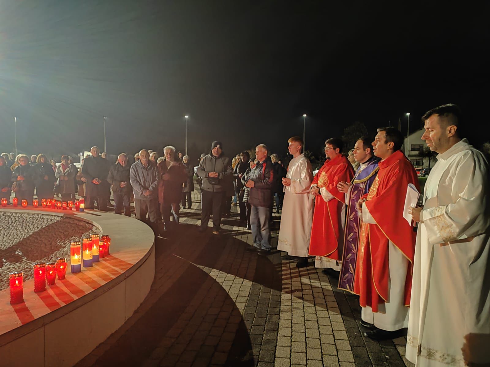 df913877-fb23-4c3f-9a9f-7b335dfaeddd