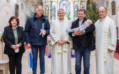 Biskup Krstio šesto dijete obitelji Duvnjak