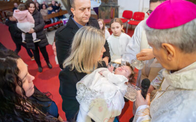 Biskup krstio šesto dijete obitelji Neman