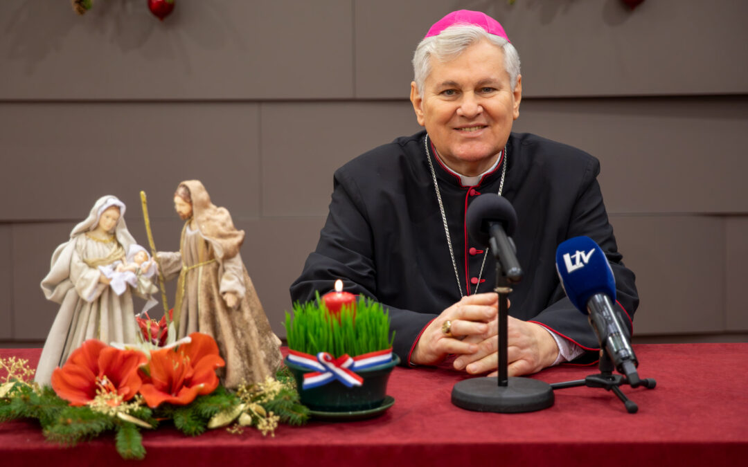 Božićna čestitka biskupa Košića
