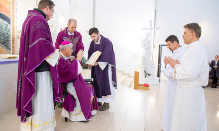 Kandidati za trajni đakonat primili službu lektora