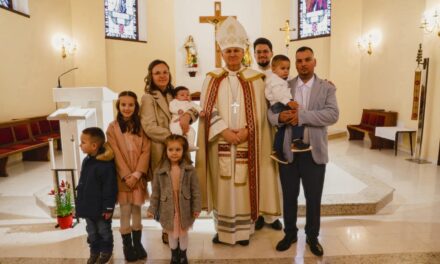 Biskup krstio peto dijete obitelji Grđan