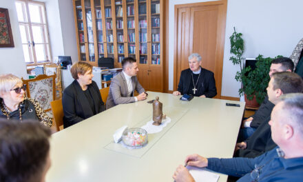 Susret biskupa i gradonačelnika Orlića