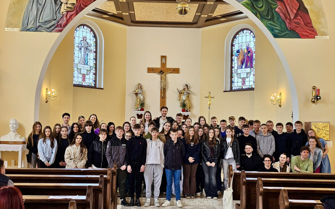 Kursiljo za krizmanike u župi Kravarsko