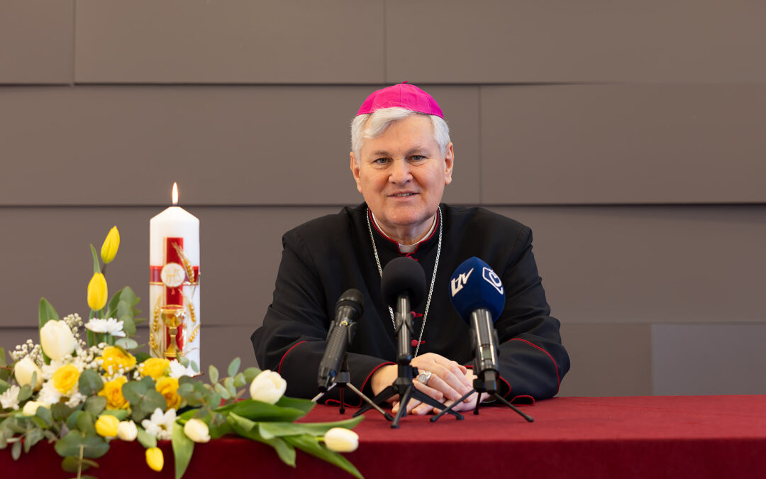 Uskrsna čestitka biskupa Košića