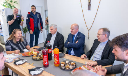 Hrvatski Caritas završio projekt pomoći Banovini, nove kuće blagoslovili biskupi Radoš i Košić
