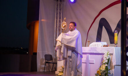 Klanjanjem pred Presvetim zaključen 8. Mladifest Hrvatska
