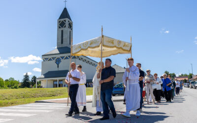 Tijelovo u Petrinji