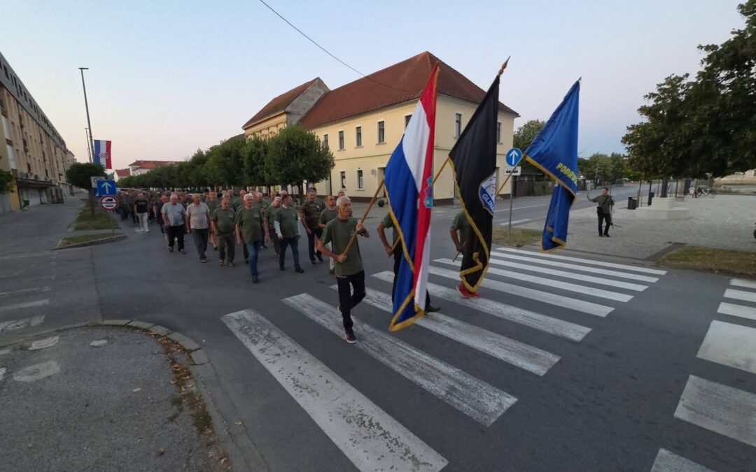 U Glini mimohodom i misom obilježena obljetnica početka VRO Oluja