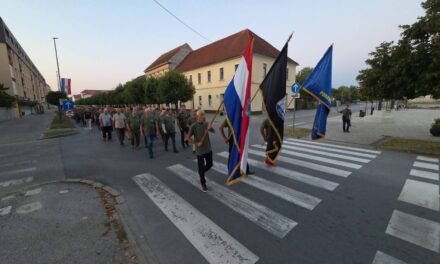 U Glini mimohodom i misom obilježena obljetnica početka VRO Oluja