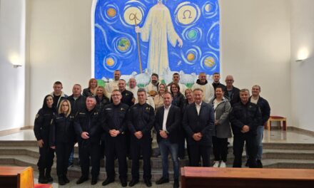 U Gvozdu slavljena misa za policijske službenike, branitelje i civilne žrtve